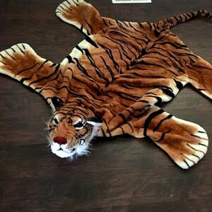 Vintage tiger rug 🐯🐯🐯